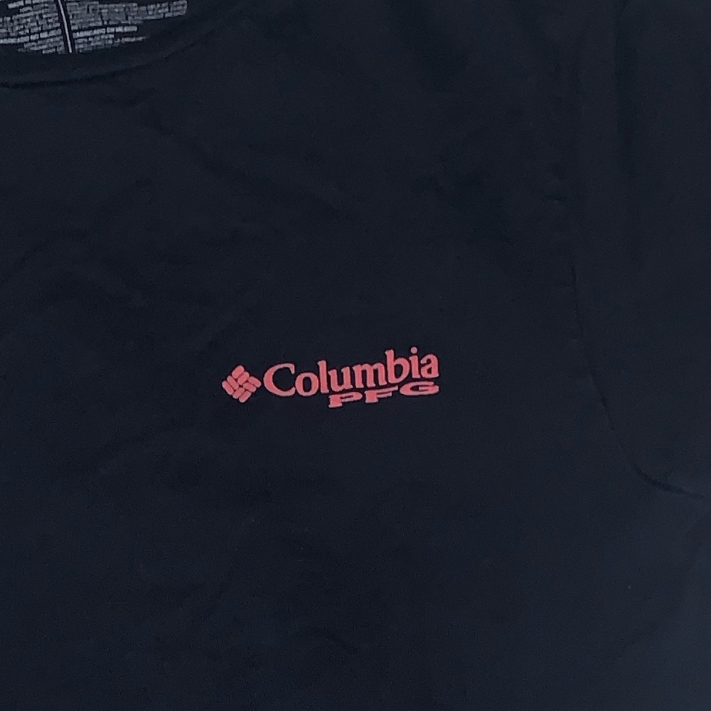 Columbia PFG women’s shirt size small